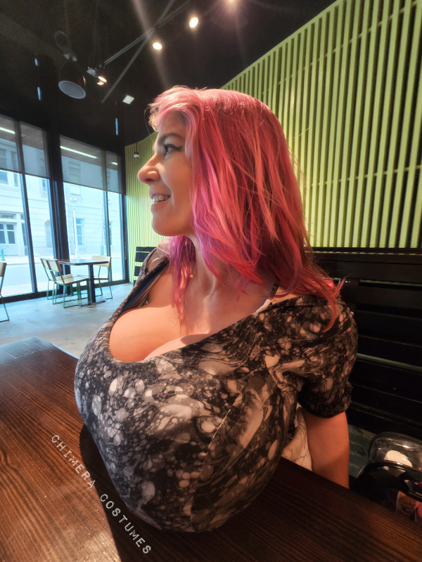 Chimera Costumes cosplay build 2 — plus size cosplay pattern fitting and professional construction by Heidi Lange showcasing curvy cosplay techniques